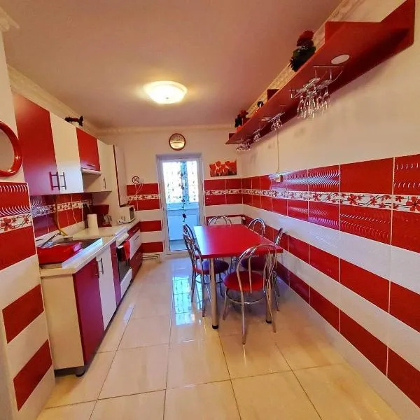 Apartman Lux, hotel in Covasna