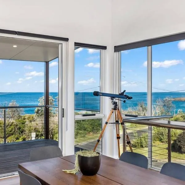 Shelly's Waterfront Property - Brand New, Hotel in Kioloa