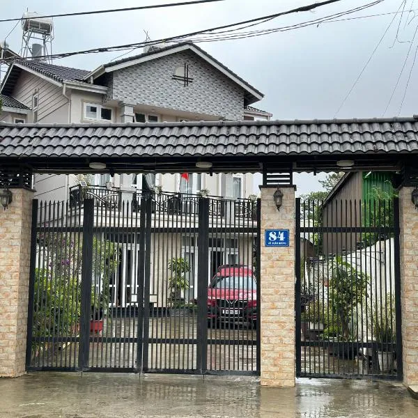 Đà Lạt Villa 84 Hồ Xuân Hương, hotel v destinaci Da Lat