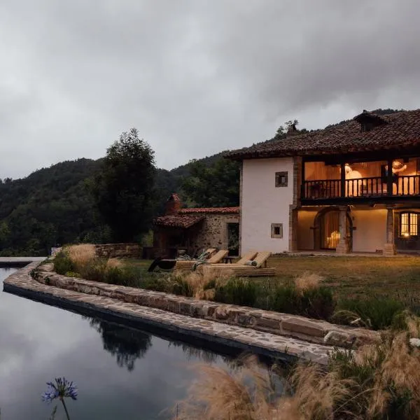 SOLO PALACIO - Boutique Hotel & Spa, hotel Llanuces városában