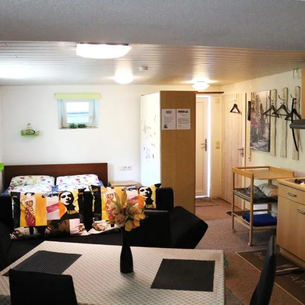 Ferienwohnung am Kocher-Jagst Radweg, hotel v destinaci Neuenstadt am Kocher