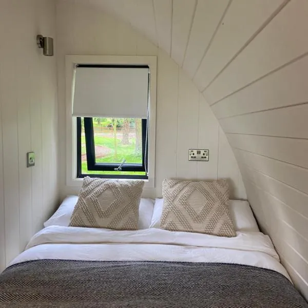 Kildare countryside pods, hotel in Narraghmore