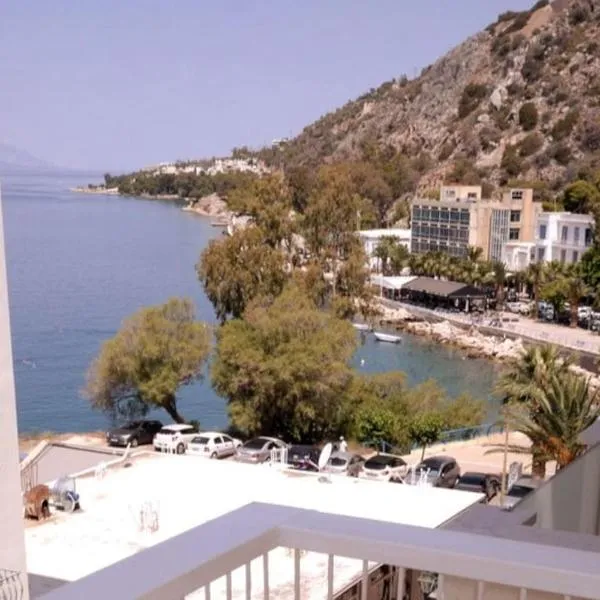 Unique & cozy seaview apartment., hotel v destinaci Loutraki