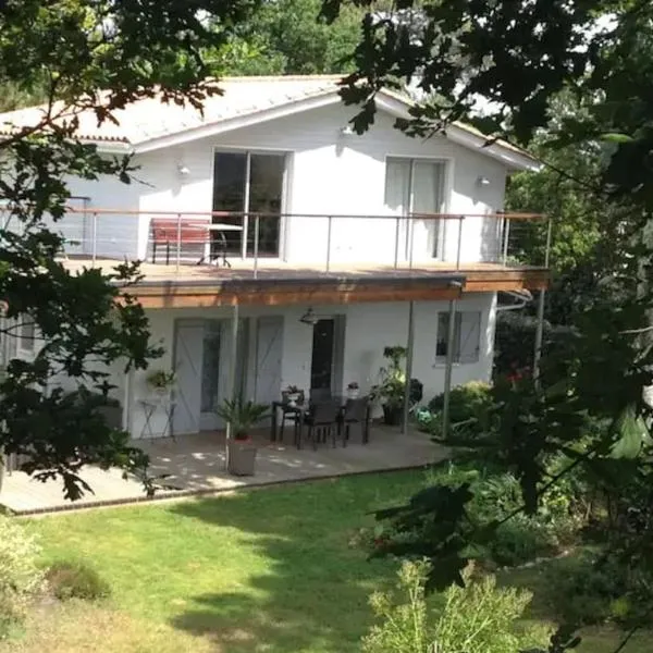 Pyla Villa DE LA DUNE louable à la journée Juin 2025、ラ・テスト・ド・ビュシュのホテル