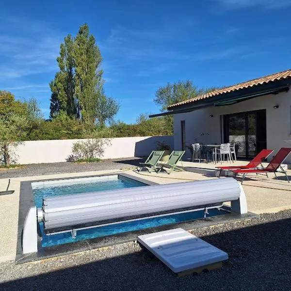 Chez Louise et Juliette, hotel in Vallon-Pont-dʼArc