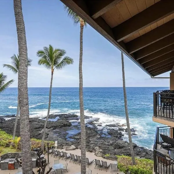 Oceanfront Penthouse with Loft, hotel Honalóban