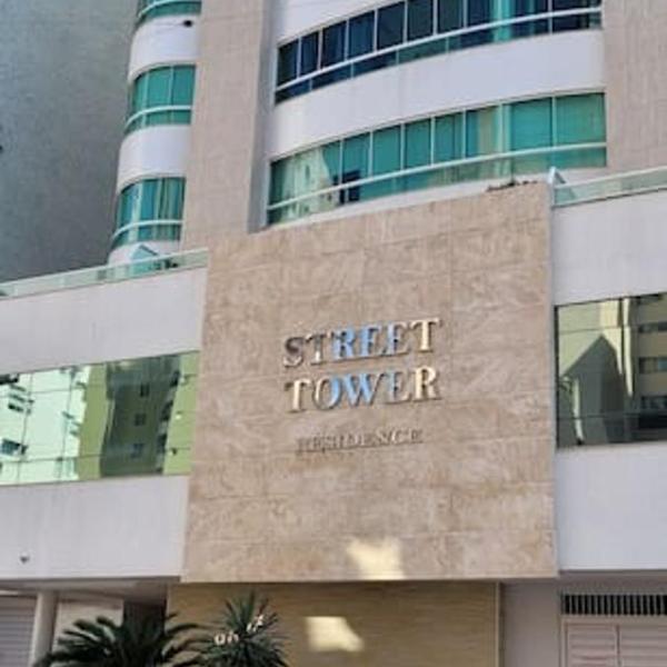 Apartamento uma quadra do mar, melhor localização