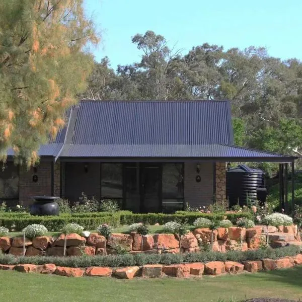 Petit Verdot Cottage - A Vineyard Retreat in Barossa Valley, hotel v destinaci Rowland Flat