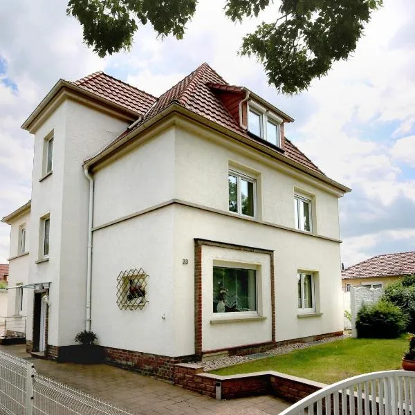 Ferienwohnungen Haus Angela: Mühlhausen şehrinde bir otel