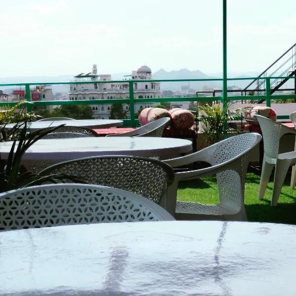 Krishna Stay Guest House, hotel di Udaipur