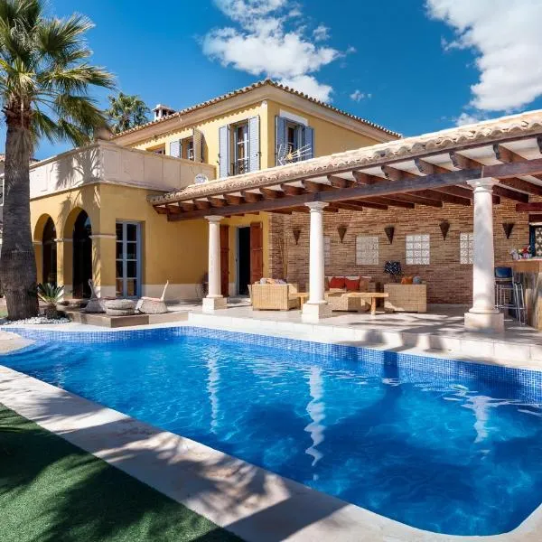Villa Sol y Mar, hotel v destinaci Cala de Finestrat