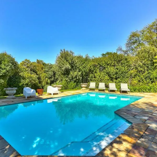 Devonport House - Constantia, ξενοδοχείο στο Κέιπ Τάουν