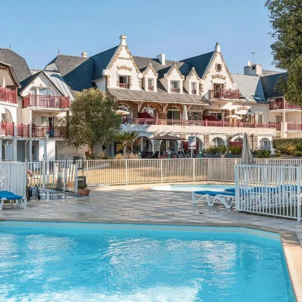 Résidence Pierre & Vacances Premium Le Domaine de Cramphore: Le Pouliguen şehrinde bir otel