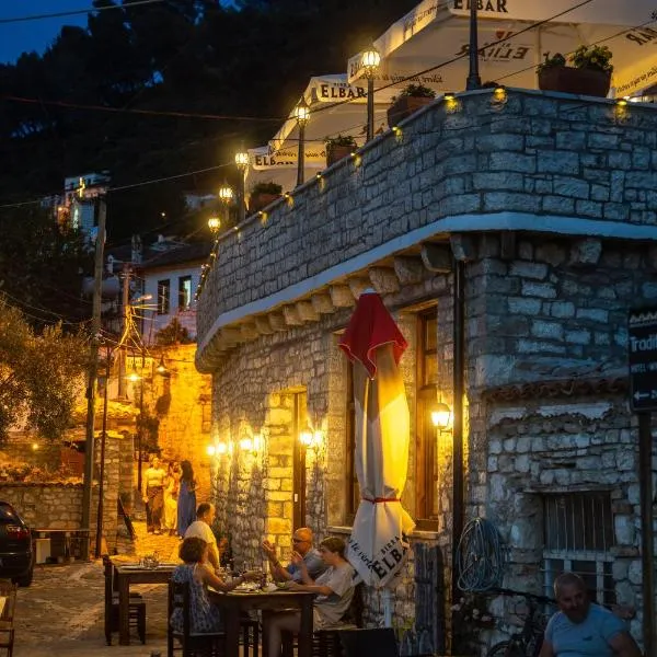 Hotel Kapllani, khách sạn ở Berat