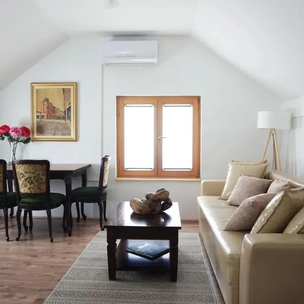 Airport Studio Loft - Galleria, ξενοδοχείο στο Βελιγράδι