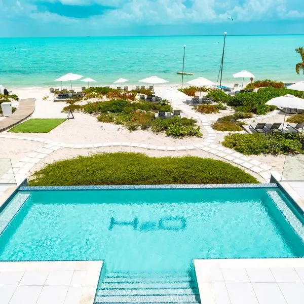 H2O LifeStyle Resort, hótel í Long Bay Hills