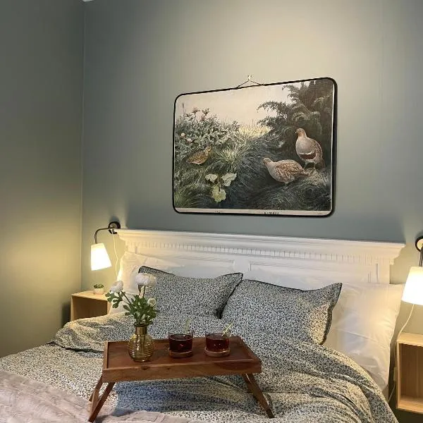 Tullesbo Sätesgård, hotel v destinaci Sjöbo