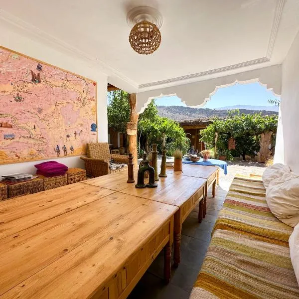 Alliance Berbère - Vallée d'Aït Bouguemez, hotel v destinaci Timit
