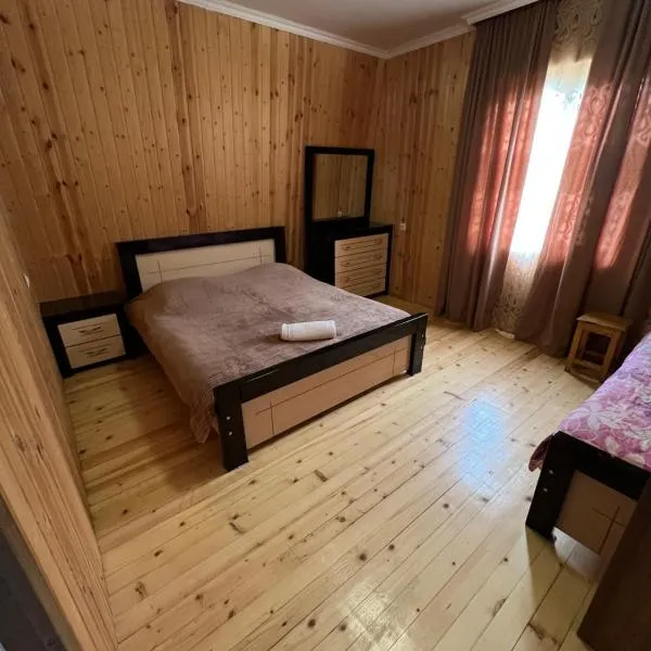 Guesthouse Miranda, hotel v destinaci Ušguli