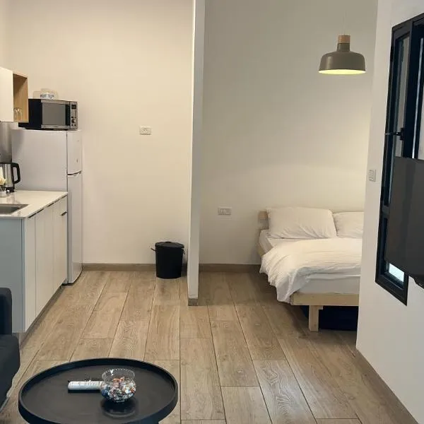 יחידת אירוח אור בזלת, hotel in Qiryat Shemona