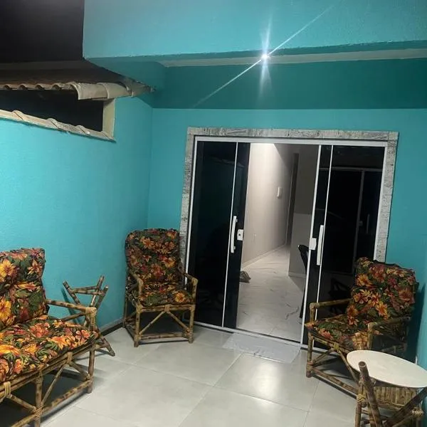 Casa em Cabo Frio, מלון בAngelim