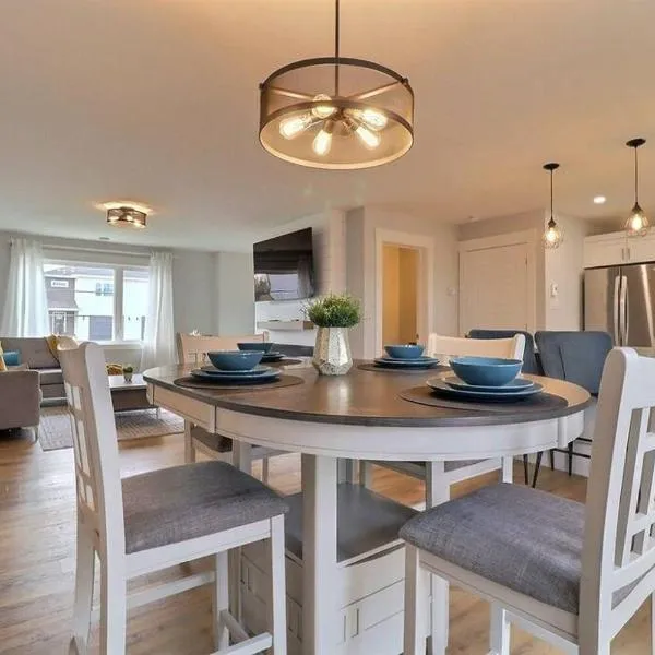Beautiful Home in Moncton North!, hotel in Moncton