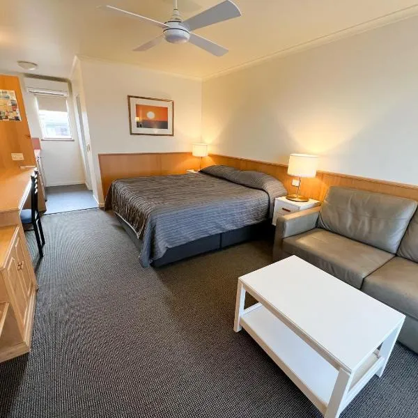 Summerhill Motor Inn, hotel in Merimbula