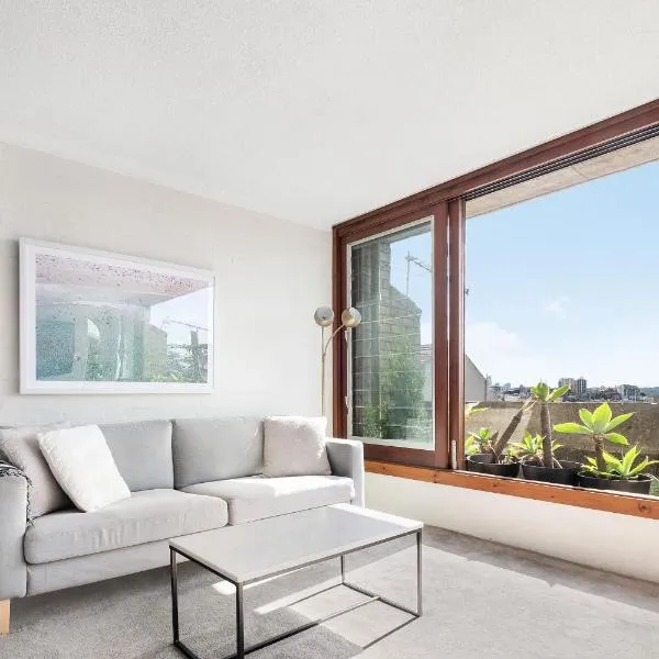 Boutique Paddington Apartment with CBD Views