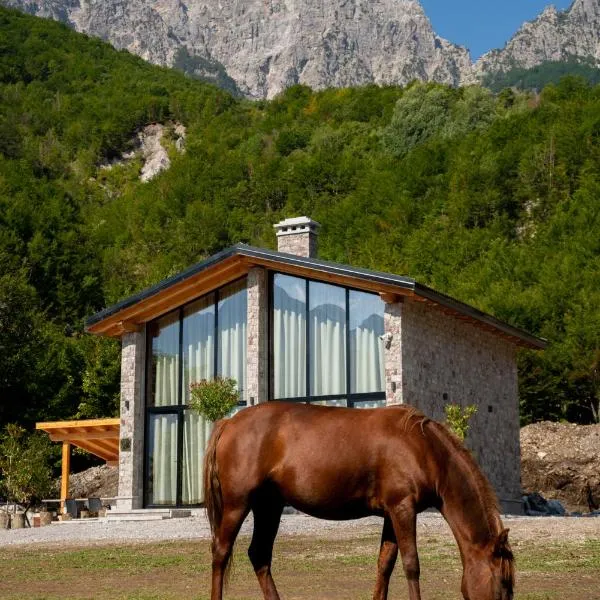 Villa Ujëvara e vogël, hotel v destinaci Theth