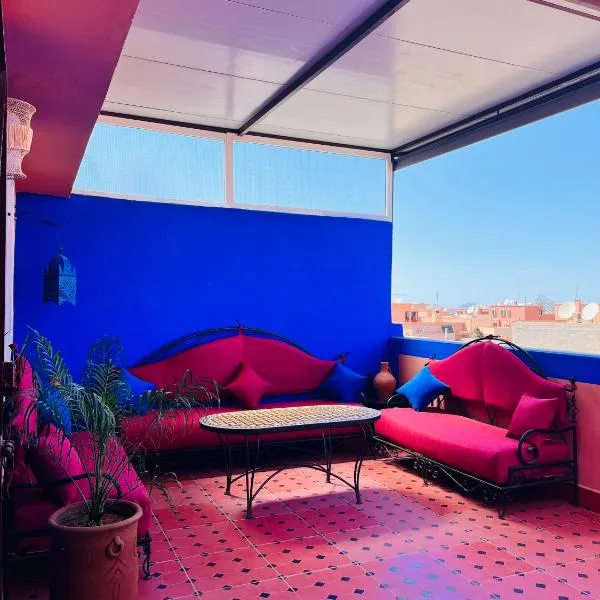 Appartement avec jolie terrasse privée et parking Apartment with nice private terrace and parking, hotel i Oulad Sidi Cheïkh