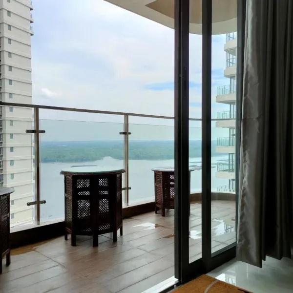 2 Seaview Balcony@Danga Bay, hotel di Johor Bahru