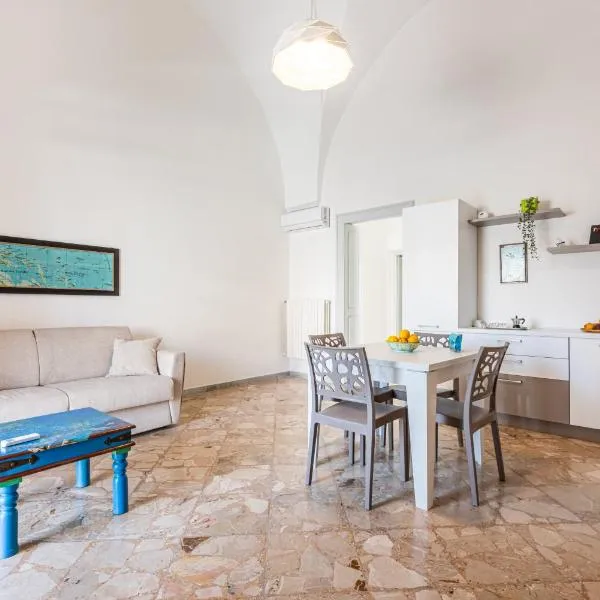 Cerniera del Salento, hotel v destinaci Ugento