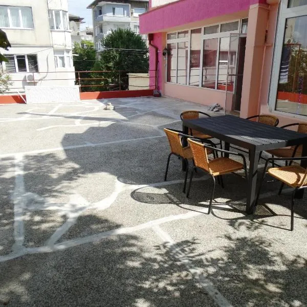 Apartaments Viktoria, hotel a Silistra