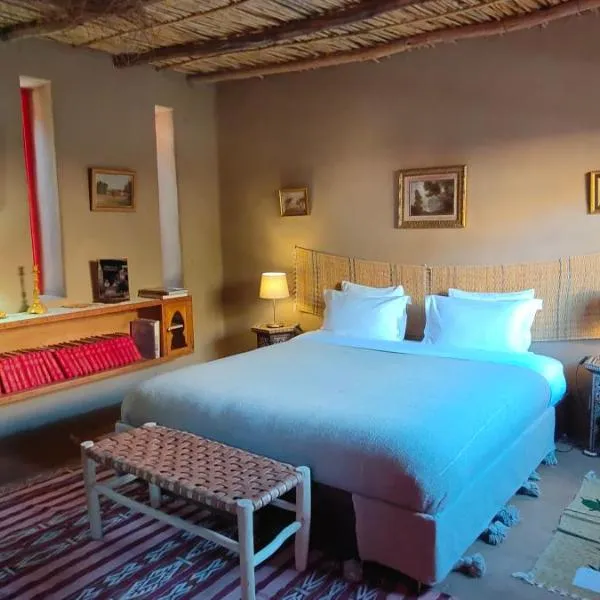 Dar Tawarta Guest House Dakhla، فندق في دخلة