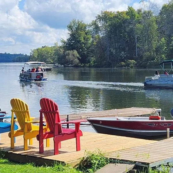 Trent River Cottages, hotel di Campbellford