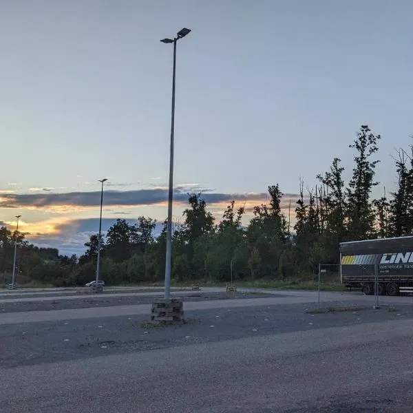 Truck-Parking A8, viešbutis mieste Heimsheim