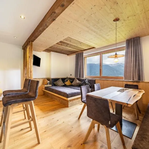 Bergsteiger Wohnung - Patleidhof, hotel v destinaci Naturno