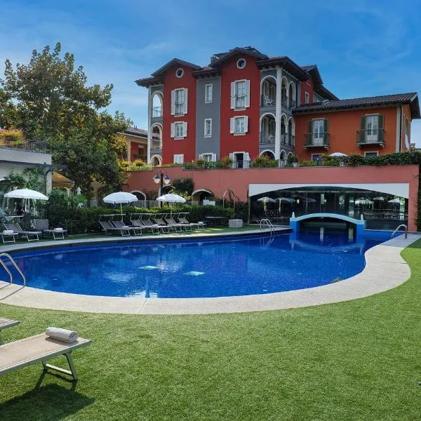 Aquazzurra Resort & Aparthotel, hotelli kohteessa Cannobio