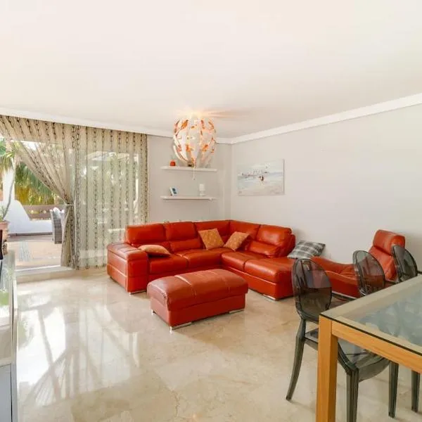 Your Dream Penthouse in Selwo, hotel en Estepona