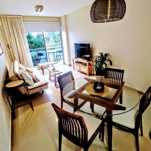 Avenida Aconquija Suites Premium, hotel v destinaci Yerba Buena