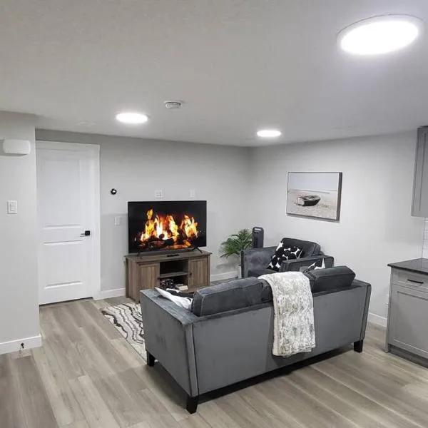 Serene Haven - 1 bedroom apartment.，位于卡尔加里的酒店