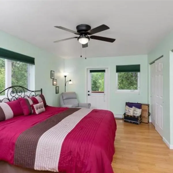 Our Alasakn Dream Bed and Breakfast, hotel in Palmer
