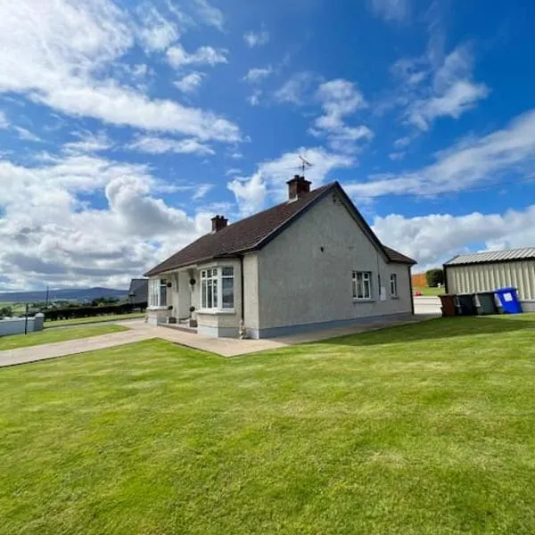 The Myles' Self-Catering Cottage - 4 Stars, hotel i Greencastle