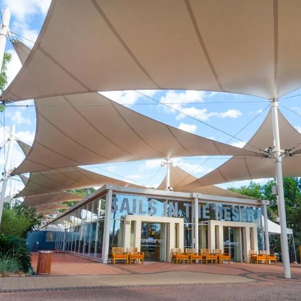 Sails in the Desert, hotel di Ayers Rock