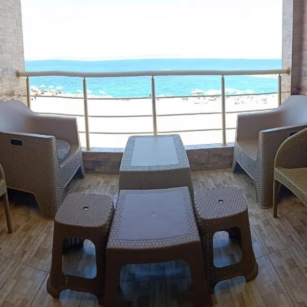 Paradise Beach Alexandria Sea View - Free Wi-Fi - Alex, hotel v destinaci Alexandria