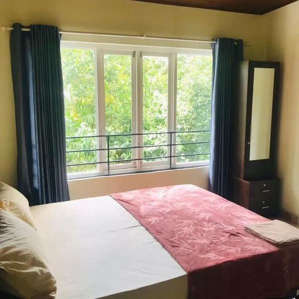 High shine Homestay, hotel v destinaci Meppādi