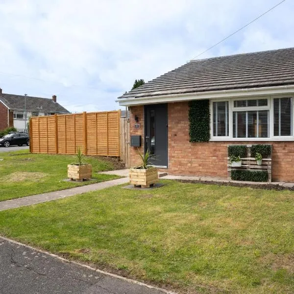 Bungalow in Keynsham, hotel in Keynsham