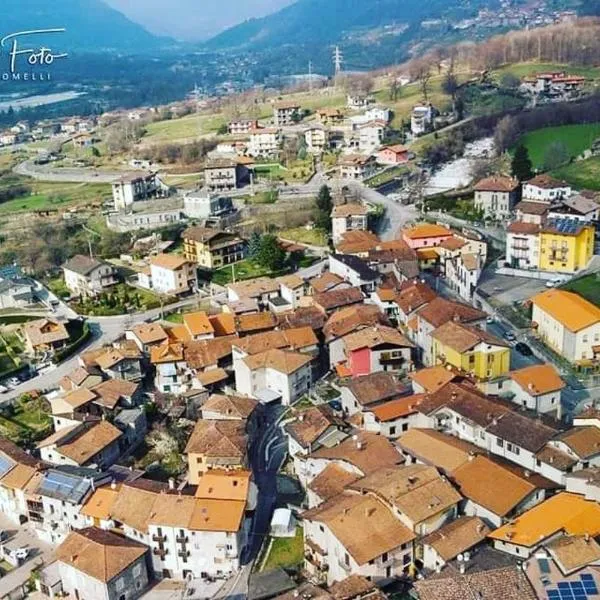 Chichibbio Casa Vacanza Appartamento in Centro Storico fra le montagne nel piccolo borgo di Braone, hotel v destinaci Braone