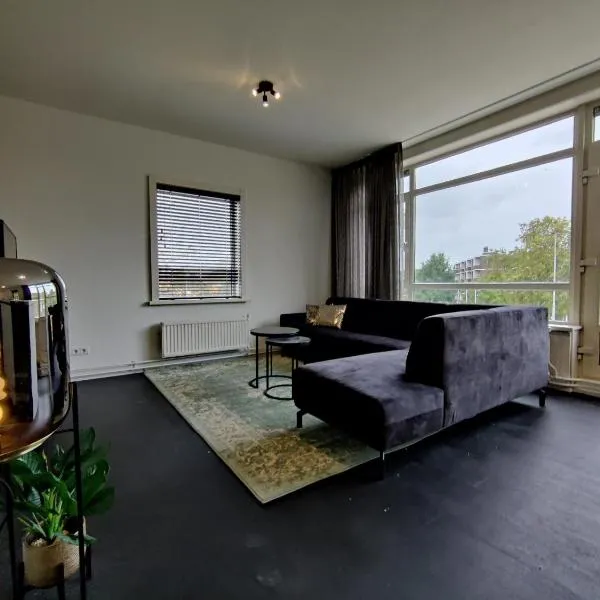 K50167Spacious and modern apartment near the city center, free parking, hotel en Eindhoven