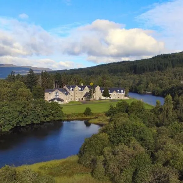 Loch Tummel Hotel、Tummel Bridgeのホテル